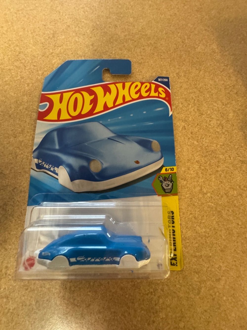 Die-cast metal Hot Wheels 'Porsche 911 Carrera Clip' by Mattel